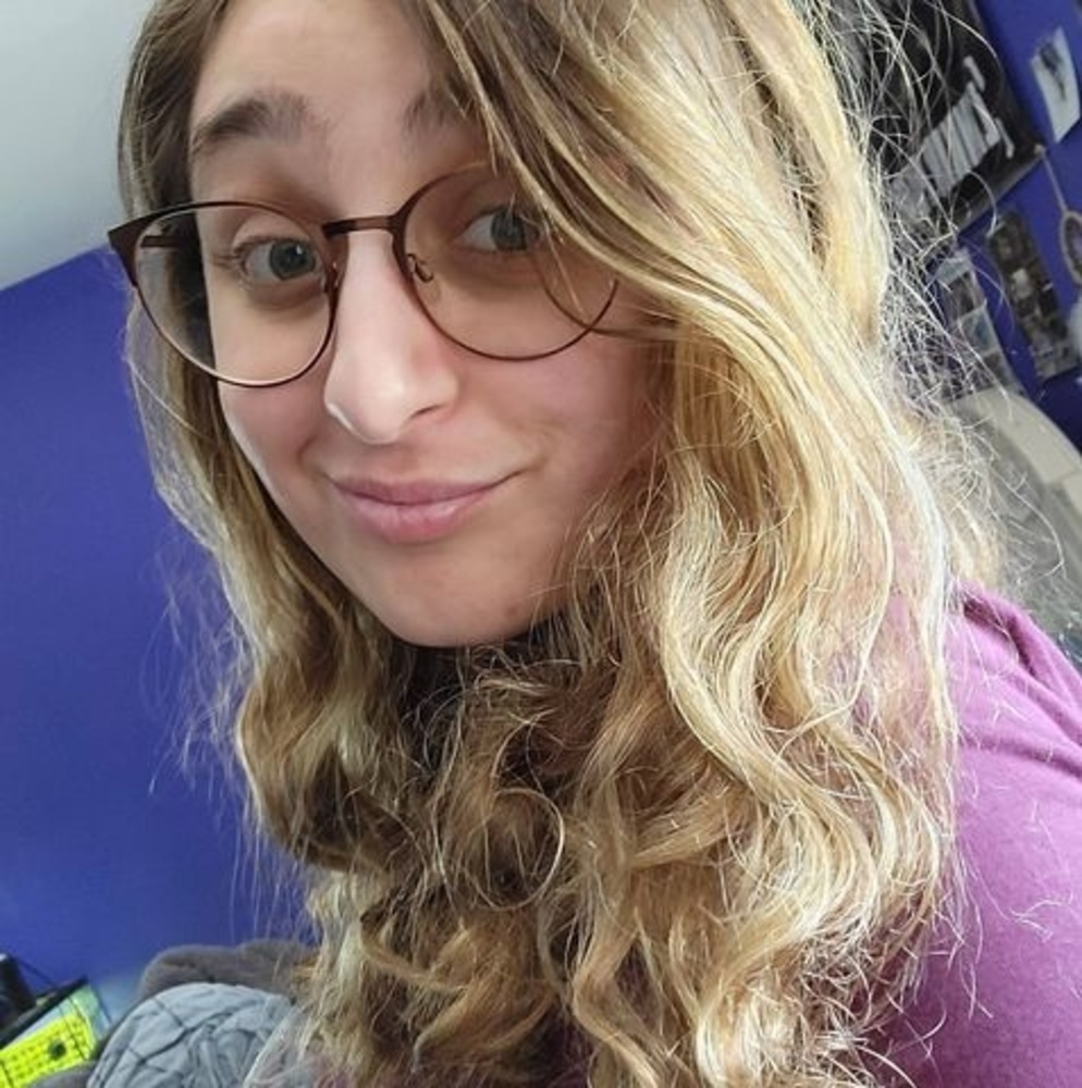 Meet your Posher, Nina